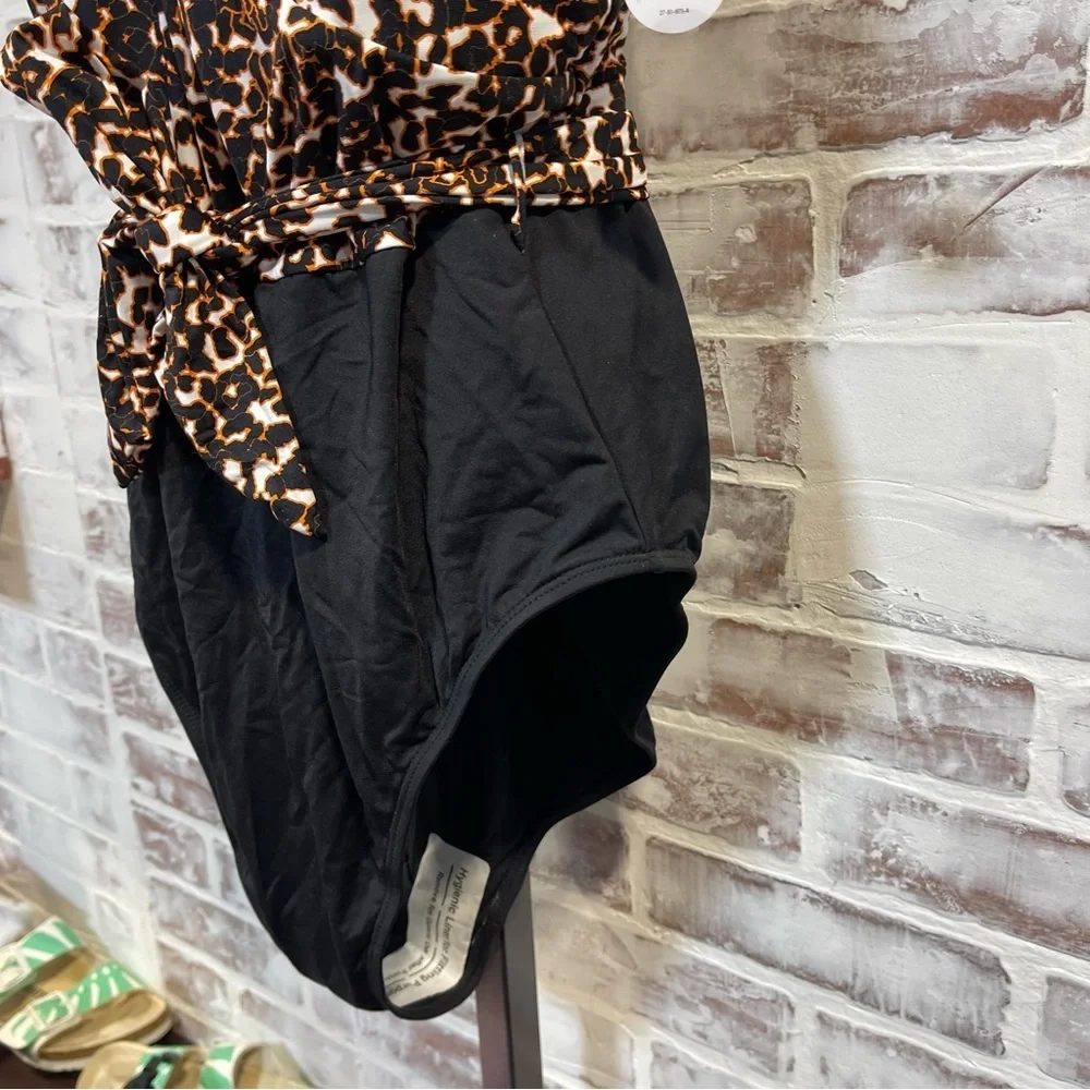 Mynah Leopard Print One Piece Swimsuit Womens XL